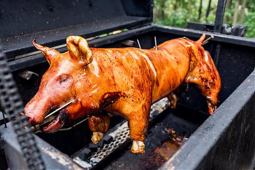 Klik op de afbeelding voor een grotere versie

Naam:  Smokey_Goodness_BBQ_Catering_speenvarken_2014-3.jpg
Bekeken: 69
Grootte:  137,0 KB
ID: 100855