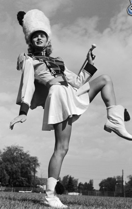 Naam: majorette.jpg
Bekeken: 306
Grootte: 45,5 KB