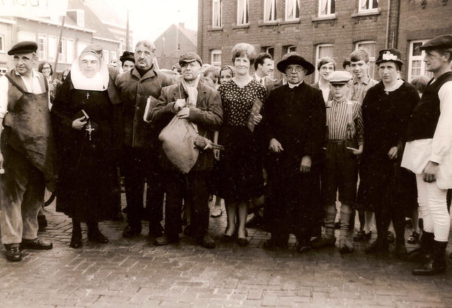 Naam: 260.001.jpg
Bekeken: 215
Grootte: 63,1 KB