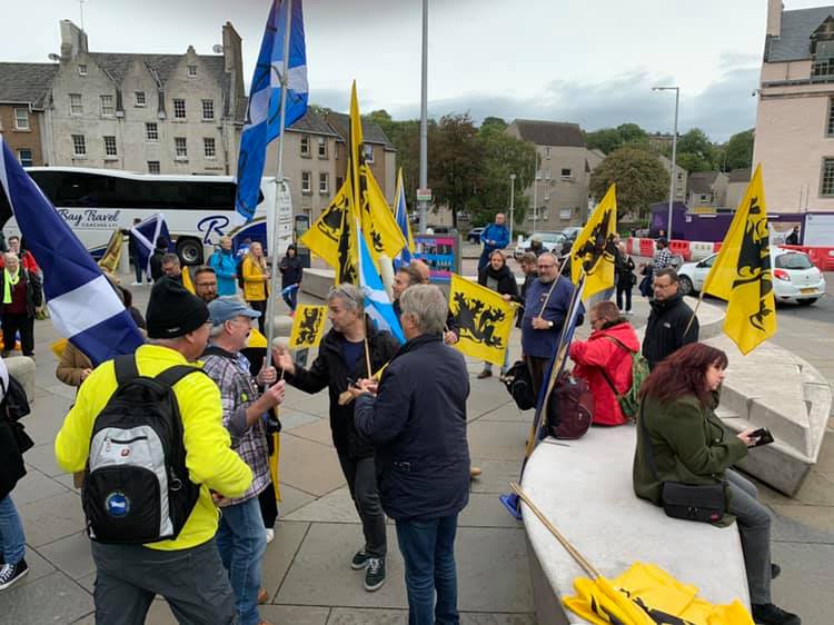 Naam: 72575357_2596409937071670_8576626665898115072_n.jpg
Bekeken: 278
Grootte: 67,3 KB