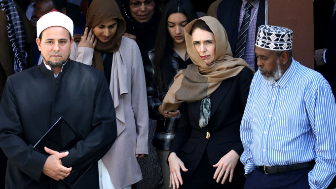 Naam: jacinda1.jpeg
Bekeken: 93
Grootte: 186,4 KB