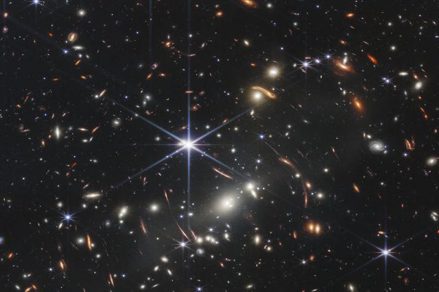 Naam: universum.jpg
Bekeken: 861
Grootte: 36,8 KB