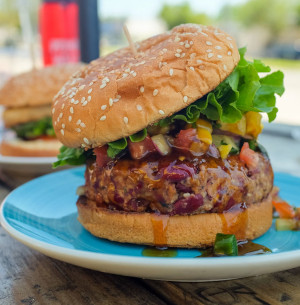 Naam: burger.jpg
Bekeken: 228
Grootte: 54,6 KB