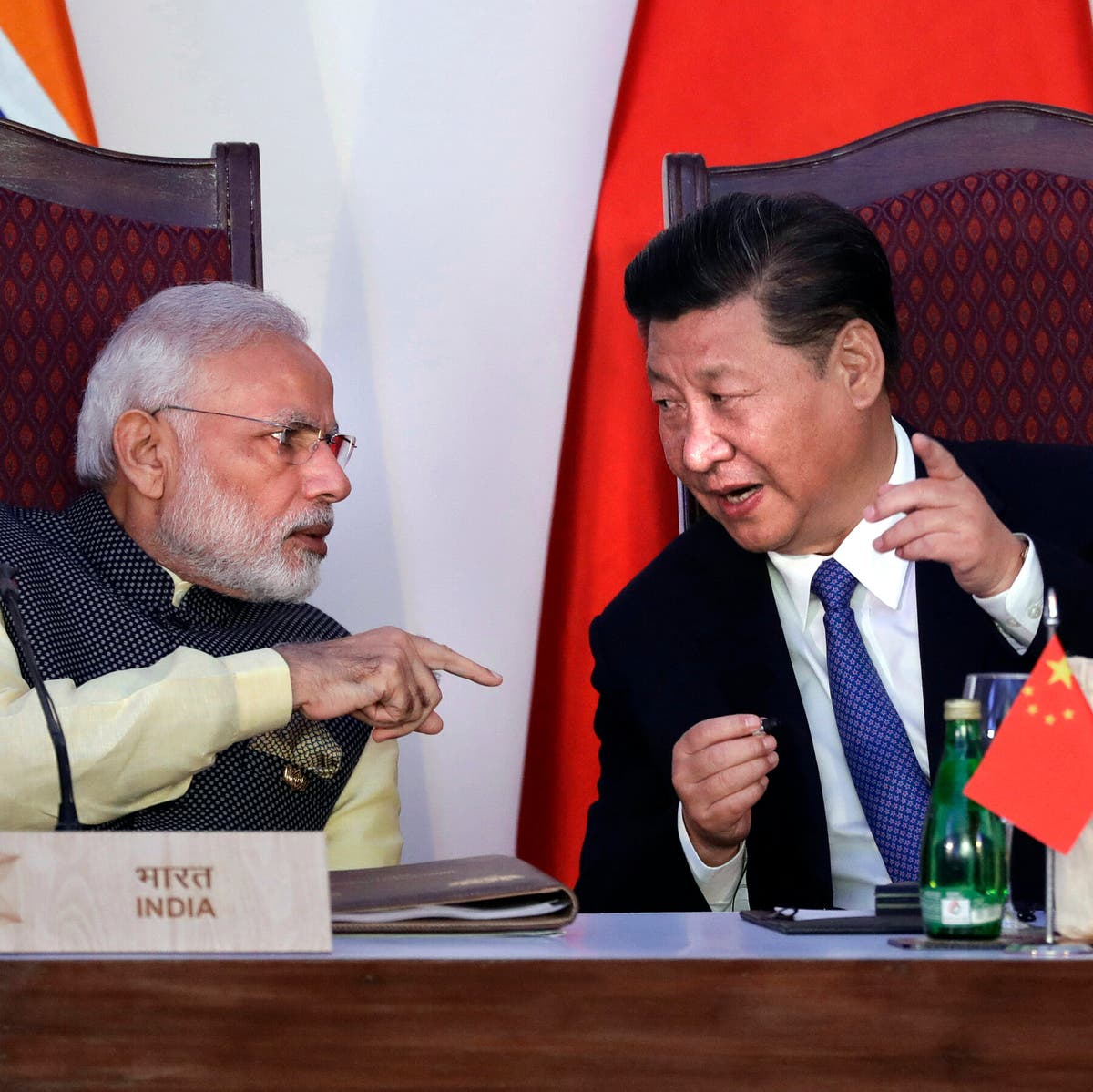 Naam: 22india-china-01-qlzk-mobileMasterAt3x.jpg
Bekeken: 332
Grootte: 141,2 KB