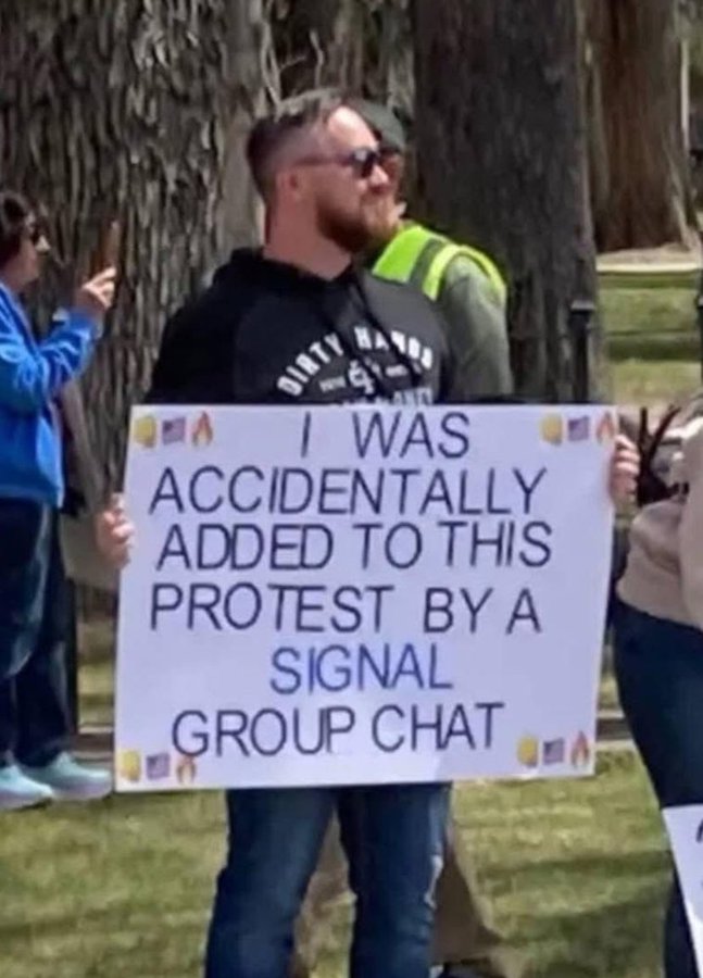 Naam: signal.jpg
Bekeken: 86
Grootte: 79,4 KB