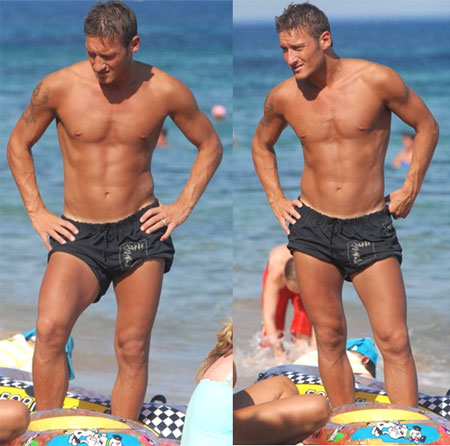 Naam: francesco_totti.jpg
Bekeken: 218
Grootte: 50,9 KB