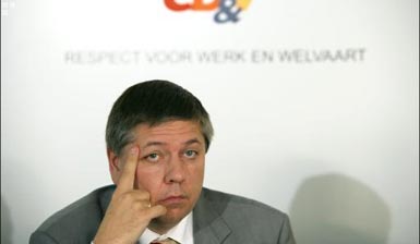 Naam: N_051217_joVandeurzen3_p.jpg
Bekeken: 623
Grootte: 7,8 KB