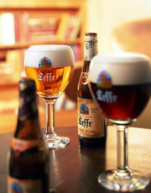 Naam: Leffe2-clanek.jpg
Bekeken: 117
Grootte: 26,6 KB