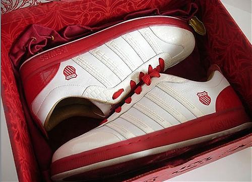 Klik op de afbeelding voor een grotere versie

Naam:  sneakers.jpg
Bekeken: 103
Grootte:  73,6 KB
ID: 27231