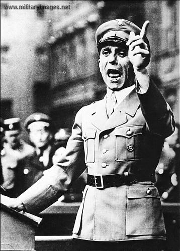 Klik op de afbeelding voor een grotere versie

Naam:  Goebbels.jpg
Bekeken: 42
Grootte:  121,0 KB
ID: 32535