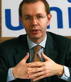 Naam: wie.jpg
Bekeken: 128
Grootte: 13,6 KB