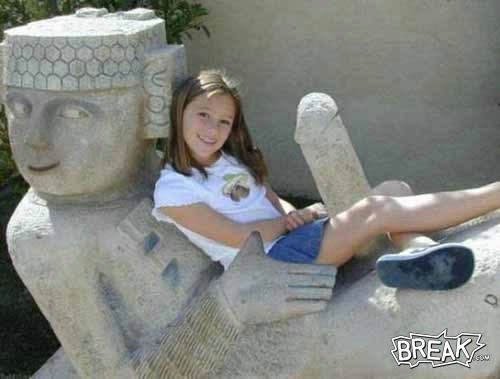 Naam: 11jun21-creepy-funny.jpg
Bekeken: 295
Grootte: 35,3 KB