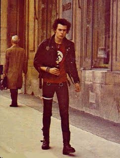 Naam: SidViciousParis1978.jpg
Bekeken: 198
Grootte: 16,4 KB