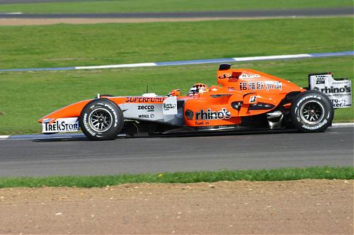 Klik op de afbeelding voor een grotere versie

Naam:  Spyker_M16_Christijan_Albers_September_2006.jpg
Bekeken: 99
Grootte:  145,4 KB
ID: 60383