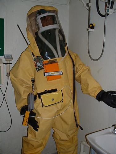 Klik op de afbeelding voor een grotere versie

Naam:  radiation%20suit.jpg‎
Bekeken: 105
Grootte:  41,1 KB
ID: 77856