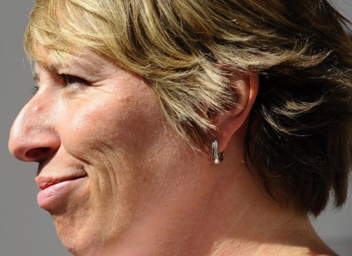 Naam: Caroline-Gennez.jpg
Bekeken: 4501
Grootte: 52,9 KB