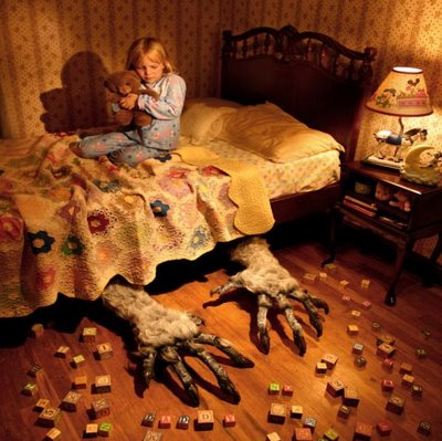 Naam: Monster_under_bed.jpg
Bekeken: 221
Grootte: 45,1 KB