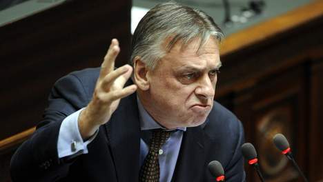 Naam: De Wael furieus.jpg
Bekeken: 604
Grootte: 12,8 KB