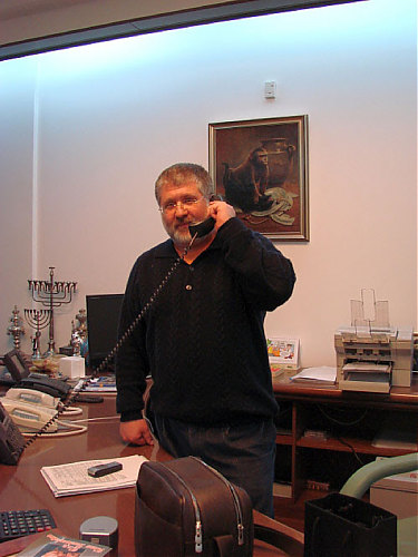 Klik op de afbeelding voor een grotere versie

Naam:  kolomoyski3.png
Bekeken: 115
Grootte:  607,9 KB
ID: 95150