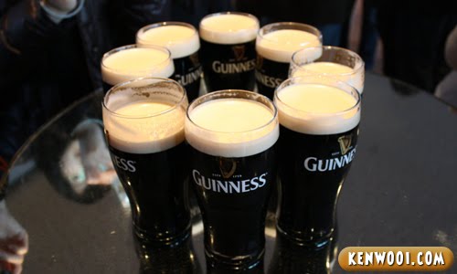 Naam: dublin guinness storehouse pint.JPG
Bekeken: 107
Grootte: 23,5 KB