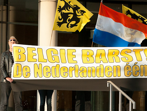 Klik op de afbeelding voor een grotere versie

Naam:  belgie barst-6.png‎
Bekeken: 92
Grootte:  468,9 KB
ID: 110796