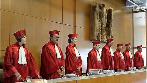 Klik op de afbeelding voor een grotere versie

Naam:  german-high-court.jpg‎
Bekeken: 160
Grootte:  54,0 KB
ID: 93522